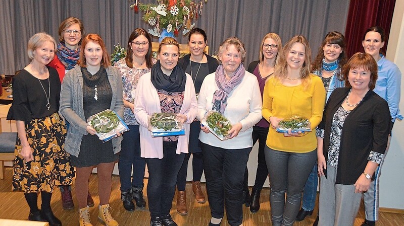 Die Neumitglieder wurden am Freitagabend in den Frauenbund Essenbach aufgenommen.
