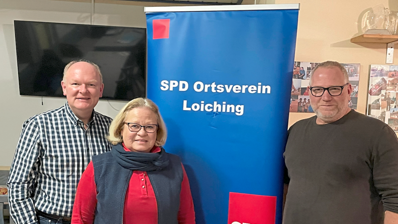 Dr. Bernd Vilsmeier, Gerda Schaffer und der Delegierte Christian Miksch.