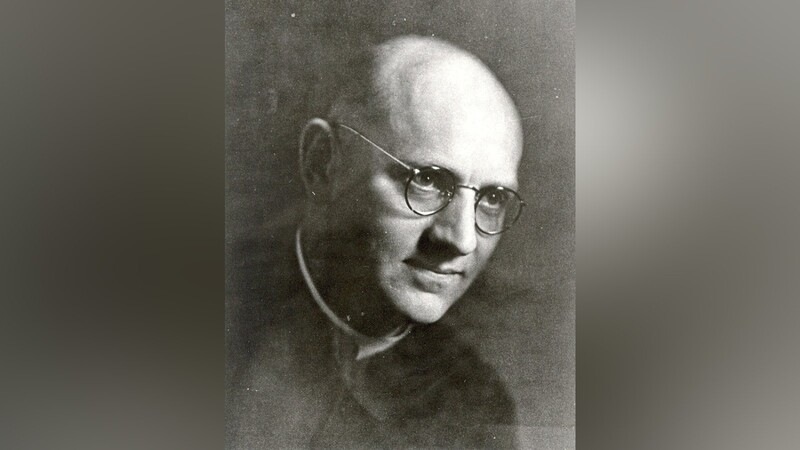 Domprediger Johann Maier setzte sich für eine kampflose Übergabe der Stadt Regensburg an die Amerikaner ein. Dafür bezahlte er am 23. April 1945 mit seinem Leben.