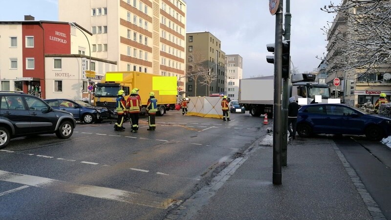 Am Donnerstag kam es zu einem Unfall an der Kreuzung Luitpoldstraße/Rennweg.