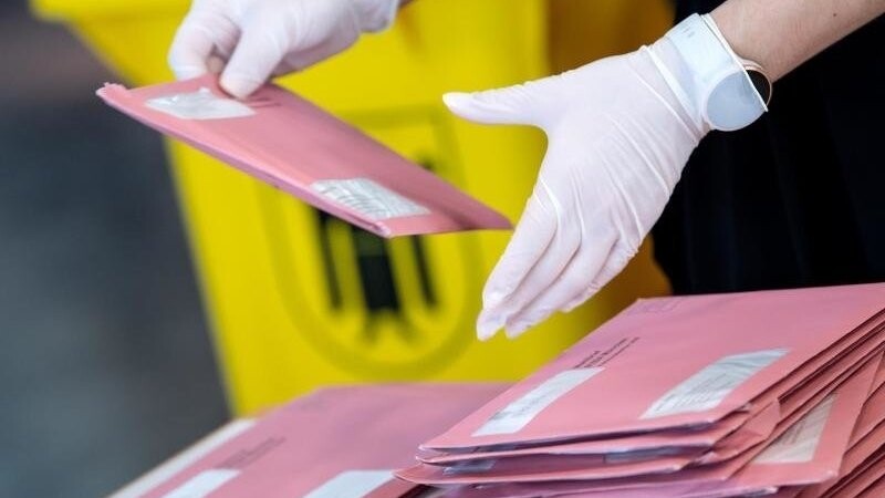 Die Briefwahlunterlagen für die Stichwahl am 29. März gehen automatisch an alle Wahlberechtigten in der Stadt Landshut.