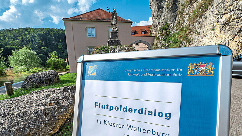 Nach dem Flutpolderdialog mit Kommunalpolitikern im Kloster Weltenburg am Montag, fand am Dienstagabend ein über dreistündiger Online-Dialog mit 120 Bürgern statt.