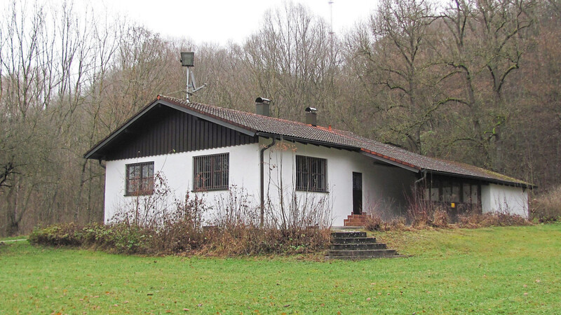 Das leerstehende Vereinsheim am Rand des ehemaligen Standortübungsplatzes wird aus dem Dornröschenschlaf erweckt und zur Umweltstation umgebaut.