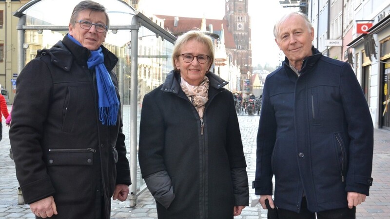 Jürgen Handschuch, Edeltraud Nuhn und Franz Wölfl (von links) vom Seniorenbeirat sehen großen Handlungsbedarf in Sachen seniorenfreundliche Stadt.