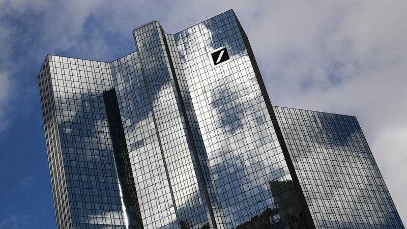 Vertrauliche Papiere aus dem US-Finanzministerium zeigen, dass die Deutsche Bank offensichtlich wieder einmal tief in einen Geldwäsche-Skandal verstrickt ist.