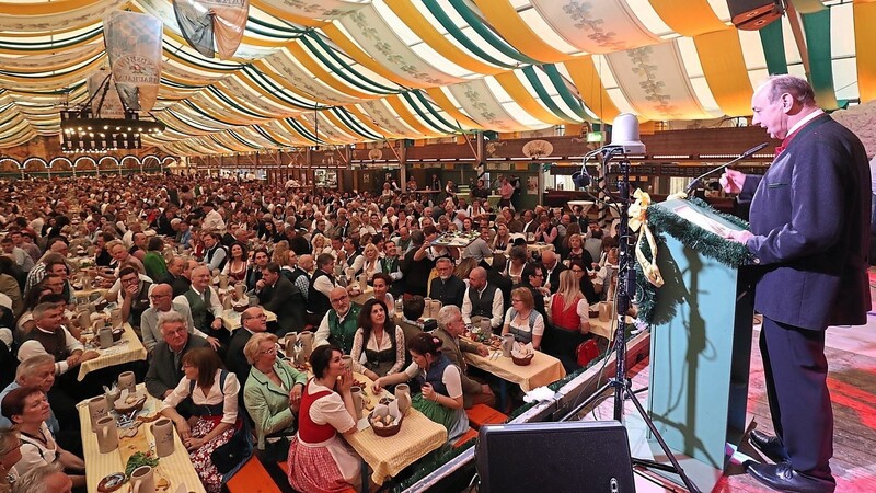 Knapp drei Jahre ist es her, seit Festwirt Franz Widmann zum letzten Mal die Besucher zum Landshuter Starkbierfest willkommen heißen konnte. In diesem Jahr soll es nun endlich die 21. Auflage der Veranstaltung geben.