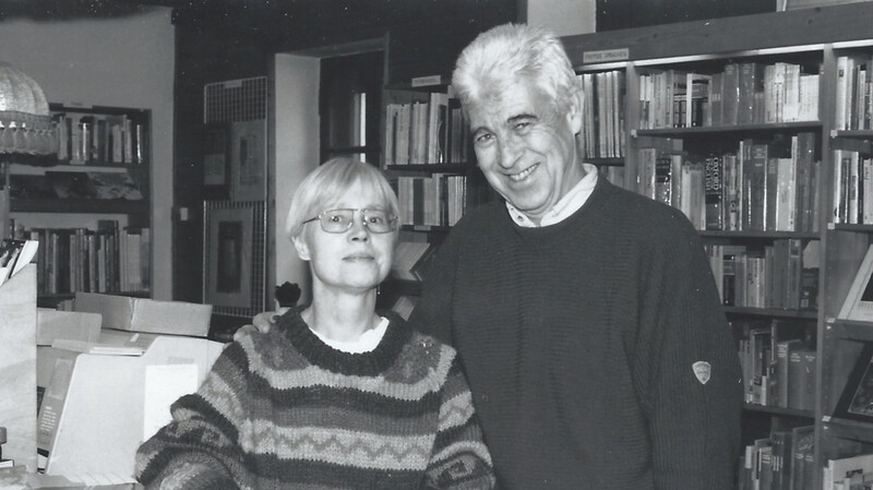 Barbara und Peter Breimesser. Mit Barbaras Bücherstube bekam Moosburg 1978 einen echten Bücherladen.