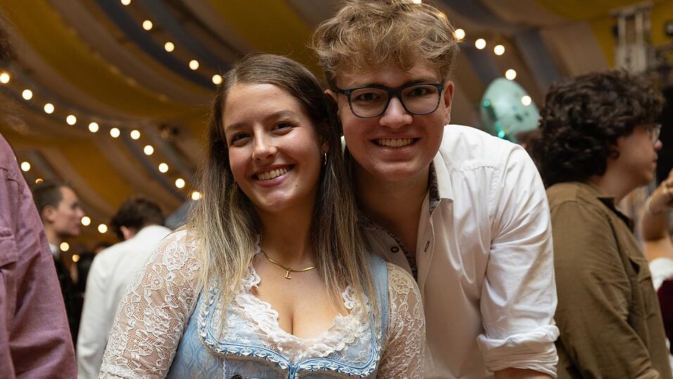 Die Partybilder vom Samstag, 8. August, aus dem Festzelt Reisinger. Die Partybilder vom Samstag, 8. August, aus dem Festzelt Reisinger.