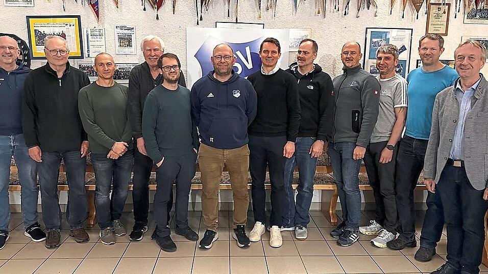 Das neue F&uuml;hrungsteam des TSV Langquaid.