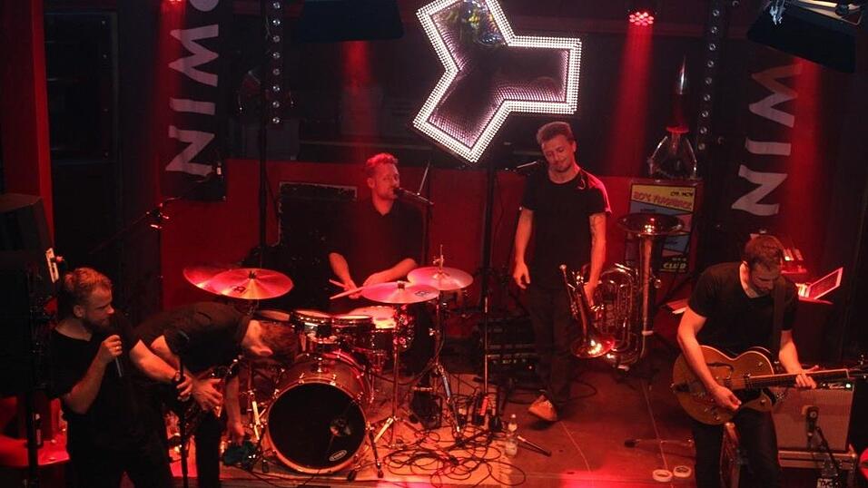 Im Landshuter Rocket Club wurde an diesem Freitag zu Live-Musik gefeiert.