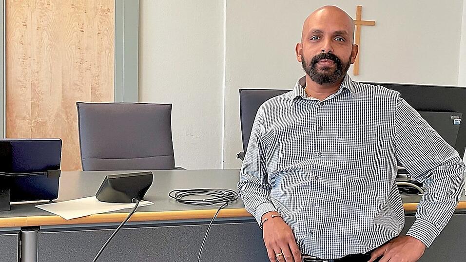 Die Zeit als Schöffe will Ruthirarasan Tharmendra auf keinen Fall missen. Ein wichtiger Dienst an der Gesellschaft sei das und eine ganz besondere Erfahrung für ihn. Die Zeit als Schöffe will Ruthirarasan Tharmendra auf keinen Fall missen. Ein wichtiger Dienst an der Gesellschaft sei das und eine ganz besondere Erfahrung für ihn.