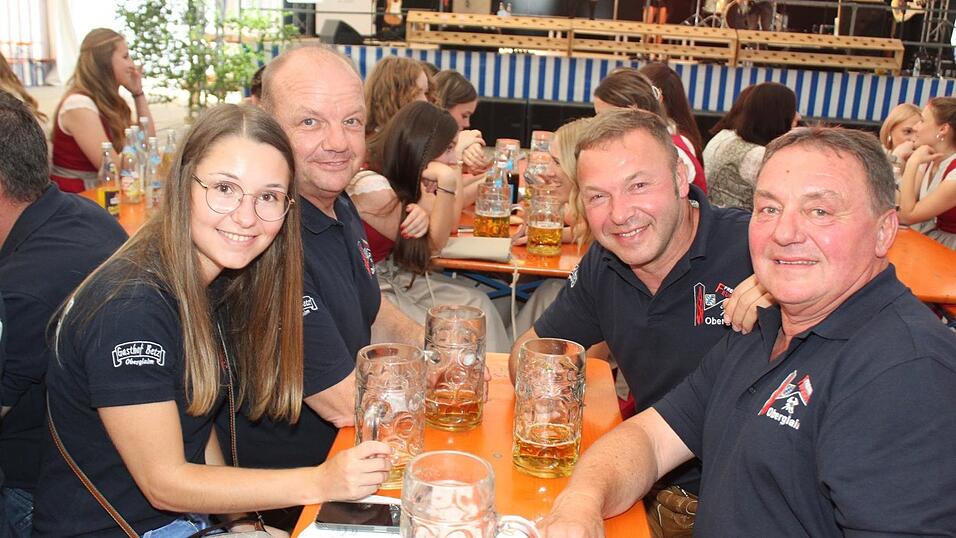 Zur Musik von Headless wurde ausgelassen gefeiert.