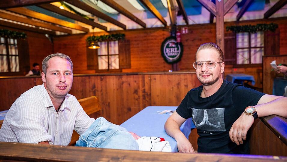 Die Partybilder vom Montag, 17. August, aus dem Festzelt Wenisch. Die Partybilder vom Montag, 17. August, aus dem Festzelt Wenisch.