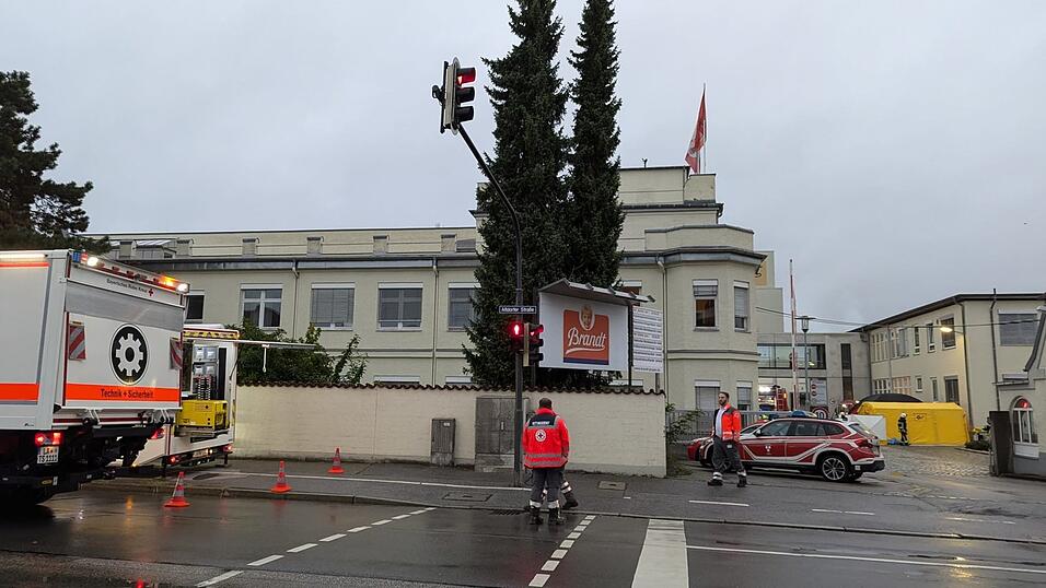Durch ein Feuer in einer Lagerhalle der Brandt-Schokoladenfabrik in Landshut ist laut Sch&auml;tzungen der Polizei ein Millionenschaden entstanden.