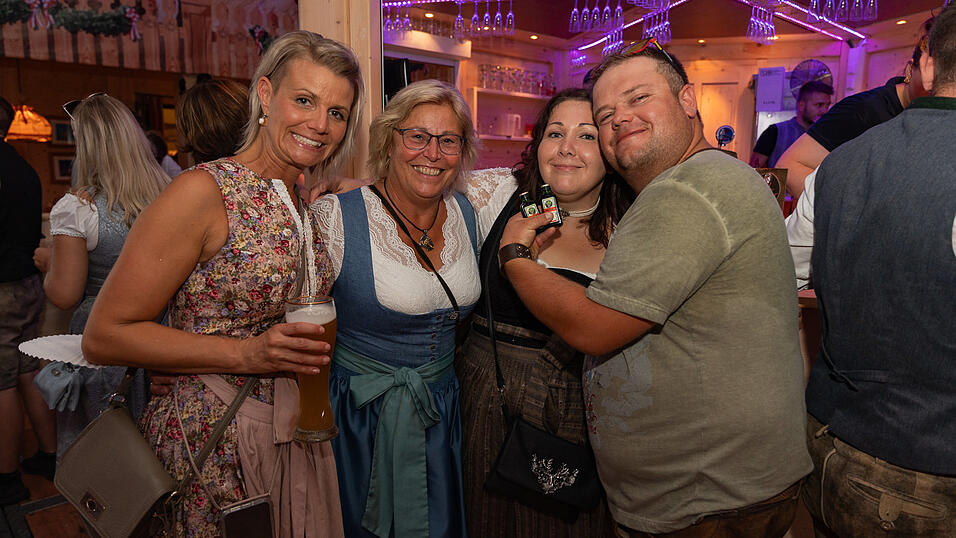 Die Partybilder vom Samstg, 19. August 2023, aus dem Festzelt Reisinger. Die Partybilder vom Samstg, 19. August 2023, aus dem Festzelt Reisinger.