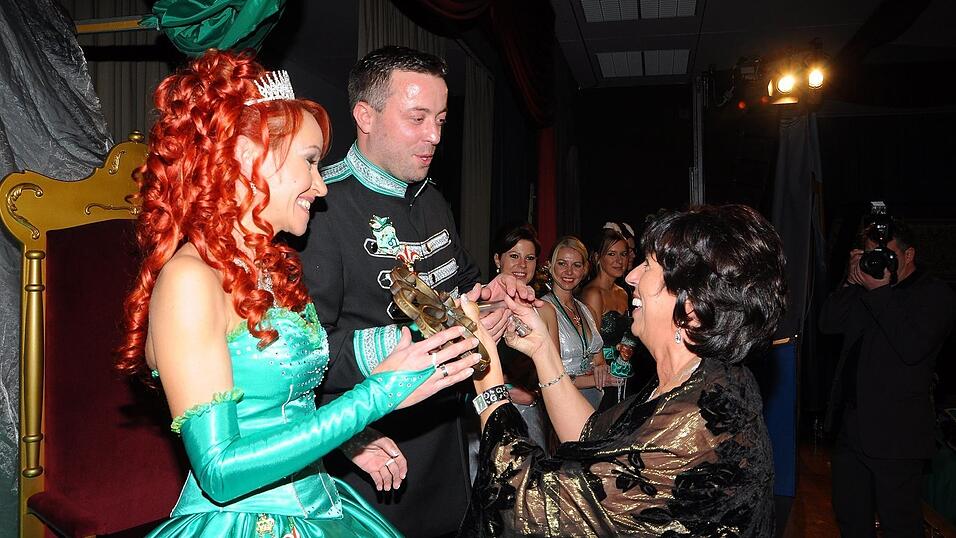 Impressionen vom Intrhonisationsball 2015 der Narrhalla Moosburg. (Foto: Ren&eacute; Spanier)