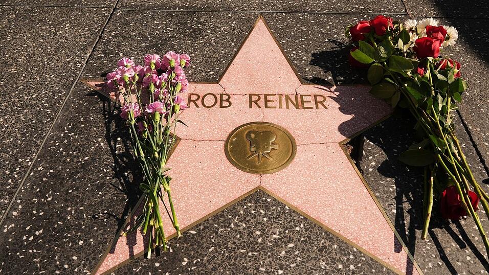 Hollywood trauert um den Star-Regisseur. Hollywood trauert um den Star-Regisseur.