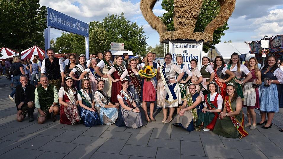 Die Wahl 'Bayerische Goaßmaßkönigin 2019' in Bildern. Die Wahl 'Bayerische Goaßmaßkönigin 2019' in Bildern.