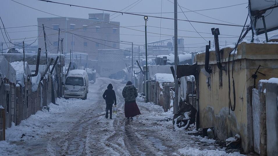Umstritten ist, ob Menschen in gro&szlig;em Umfang nach Syrien abgeschoben werden sollen. Hier eine Szene vom Silvestertag aus dem Nordwesten des Landes. (Archivfoto)