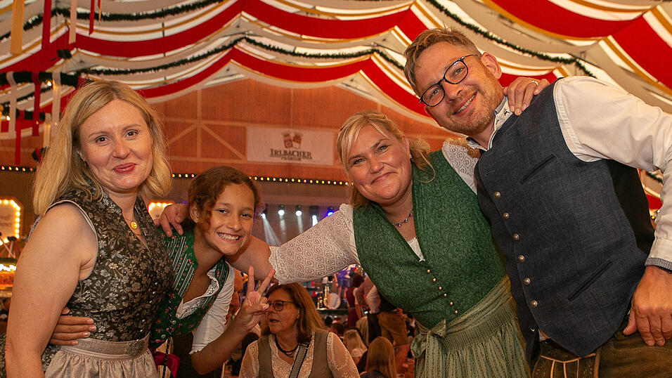 Die Partybilder vom Freitag, 12. August 2022, aus dem Festzelt Krönner.