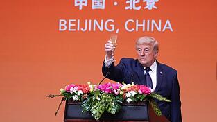 Der Iran-Krieg war Thema beim Treffen von US-Pr&auml;sident Donald Trump und Chinas Staatschef XI Jinping.