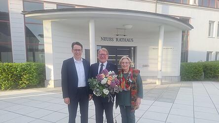 OB Dr. Moser mit seinem Noch-Vize G&uuml;nther Pammer und dessen Frau Sieglinde (Gigi).