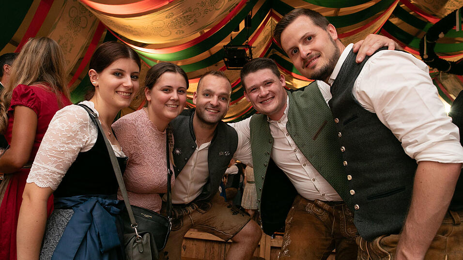 Die Partybilder vom Donnerstag, 14. August, aus dem Festzelt Weckmann. Die Partybilder vom Donnerstag, 14. August, aus dem Festzelt Weckmann.