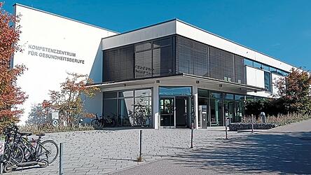 Im April waren die R&auml;ume der Pflegeschule durchsucht worden. Laut Staatsanwaltschaft ist noch kein Ende der Ermittlungen in Sicht.