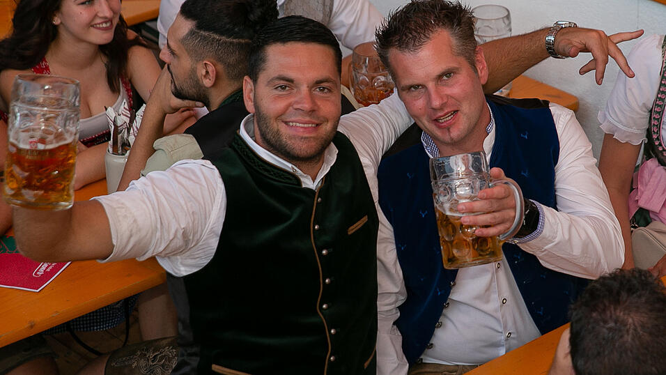 Die Partybilder vom Samstag, 13. August 2022, aus dem Festzelt Krönner.