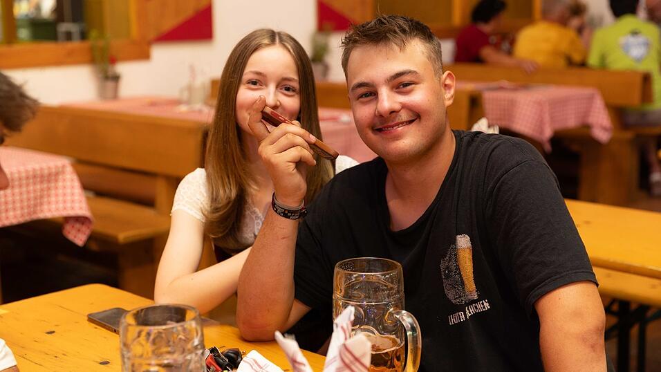 Die Partybilder vom Montag, 10. August, aus dem Festzelt Krönner. Die Partybilder vom Montag, 10. August, aus dem Festzelt Krönner.
