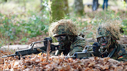 Die Bundeswehr trainiert Mitte Oktober an mehreren Tagen im Kreis Regensburg. (Symbolbild) Die Bundeswehr trainiert Mitte Oktober an mehreren Tagen im Kreis Regensburg. (Symbolbild)