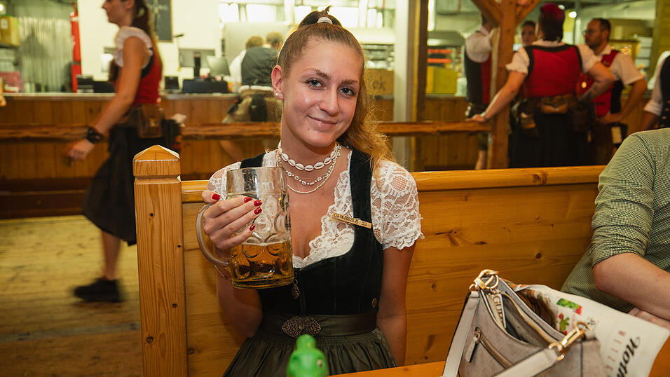 Die Partybilder vom Sonntag, 18. August, aus dem Festzelt Nothaft. Die Partybilder vom Sonntag, 18. August, aus dem Festzelt Nothaft.