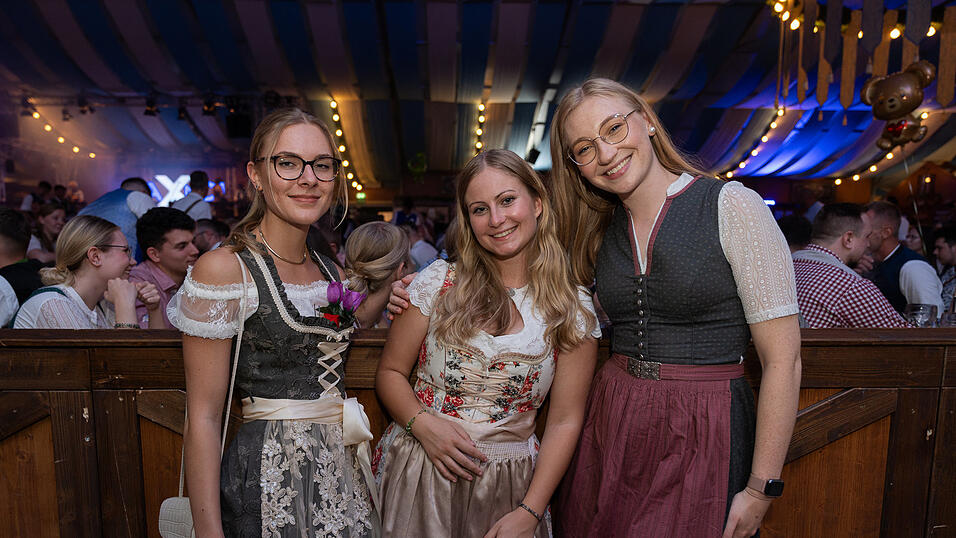 Die Partybilder vom Samstag, 12. August 2023, aus dem Festzelt Wenisch. Die Partybilder vom Samstag, 12. August 2023, aus dem Festzelt Wenisch.