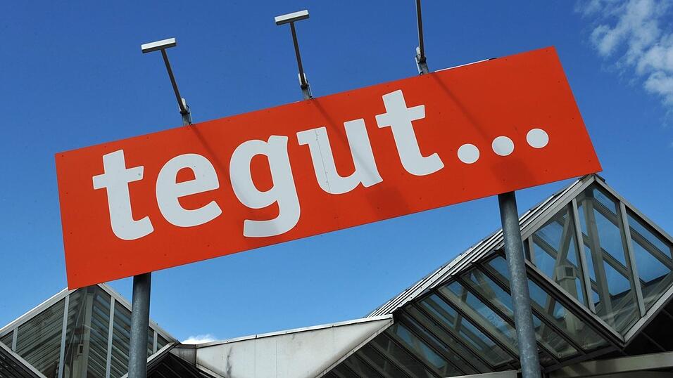 Das Tegut-Logo an einem Standort der Handelskette. Das Tegut-Logo an einem Standort der Handelskette.