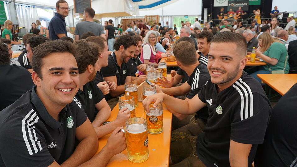 Beste Stimmung herrschte am Samstag im Festzelt.