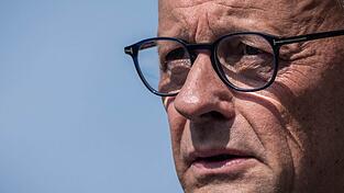 Der Kanzler findet klare Worte zu den Spekulationen &uuml;ber einen m&ouml;glichen Kanzlertausch.