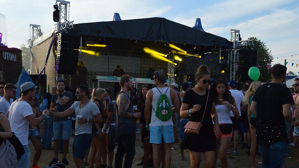 Gutes Wetter sorgte auch für gute Stimmung bei den Gästen bei Utopia Island.
