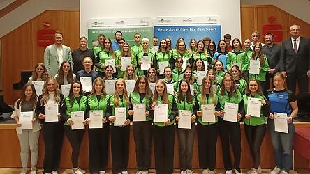 Sie erhalten 2025 die Landkreissportleistungsnadel in Gold.