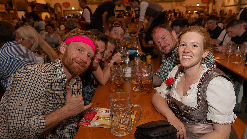 Die Partybilder vom Samstag, 12. August 2023, aus dem Festzelt Greindl. Die Partybilder vom Samstag, 12. August 2023, aus dem Festzelt Greindl.