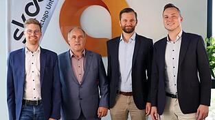 Josua Hütter (Geschäftsführer Actago4IT GmbH), Ingo Straßer (ehem. Geschäftsführer Skool GmbH), Korbinian Günnewig und Maximilian Nuss (Geschäftsführer Actago GmbH)