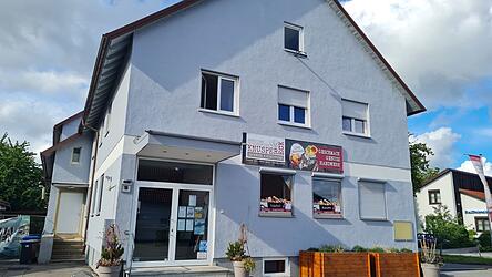 Das Café Knuspereck hat seit Mitte Mai geschlossen - die Backstube hat weiterhin geöffnet. Das Café Knuspereck hat seit Mitte Mai geschlossen - die Backstube hat weiterhin geöffnet.