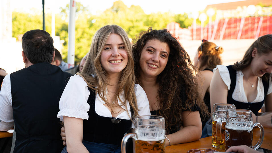 Die Partybilder vom Donnerstag, 13. August, aus dem Festzelt Weckmann. Die Partybilder vom Donnerstag, 13. August, aus dem Festzelt Weckmann.