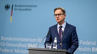 Gesundheitsminister Linnemann möchte Pflegeleistungen künftig mehr steuern. Gesundheitsminister Linnemann möchte Pflegeleistungen künftig mehr steuern.