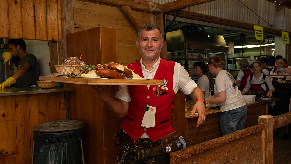 Die Partybilder vom Sonntag, 11. August 2024, aus dem Festzelt Nothaft. Die Partybilder vom Sonntag, 11. August 2024, aus dem Festzelt Nothaft.