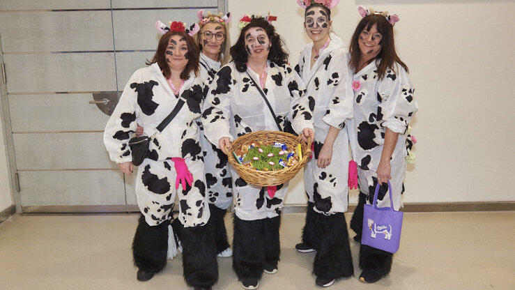 Die Narren waren bester Stimmung und hatten sich allesamt kreative Kostüme ausgesucht. Die Narren waren bester Stimmung und hatten sich allesamt kreative Kostüme ausgesucht.