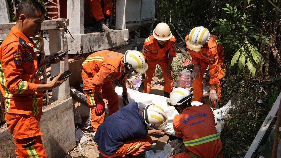 Tausende Menschen kamen bei dem verheerenden Beben ums Leben. (Archivbild)