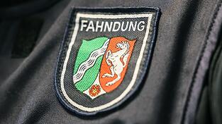 Steuerfahnder gehen gegen Briefkastenfirmen in Steueroasen vor (Symbolbild)