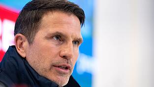 Für den neuen «Löwen»-Trainer Patrick Glöckner steht das erste Ligaspiel in München an. Für den neuen «Löwen»-Trainer Patrick Glöckner steht das erste Ligaspiel in München an.