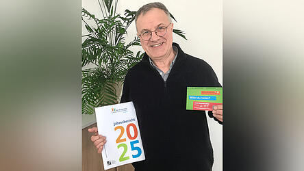 Johann Kirmer informiert &uuml;ber das neue Angebot der Beratungsstelle f&uuml;r Kinder, Jugendliche und Eltern.