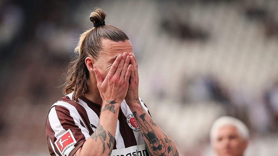 St. Paulis Jackson Irvine nach der Heim-Niederlage gegen Mainz 05.